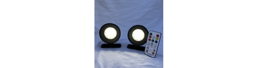 RGB Kleuren Parasolverlichting. Dimbare accu LED-spots met kleur RGBWW + afstandsbediening