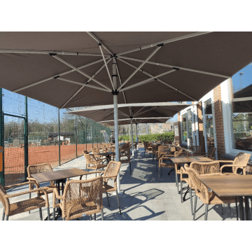 Basto Grote Horeca Parasol - 400x400 cm of 500x500 cm | Gipro Parasols